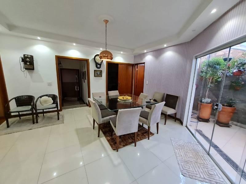 Casa à venda com 4 quartos, 360m² - Prolongamento Vila Duque de Caxias,Franca