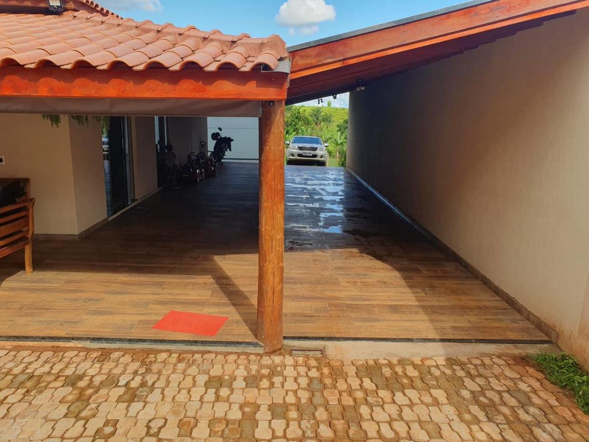 Chácara à venda com 3 quartos, 250m² - ,