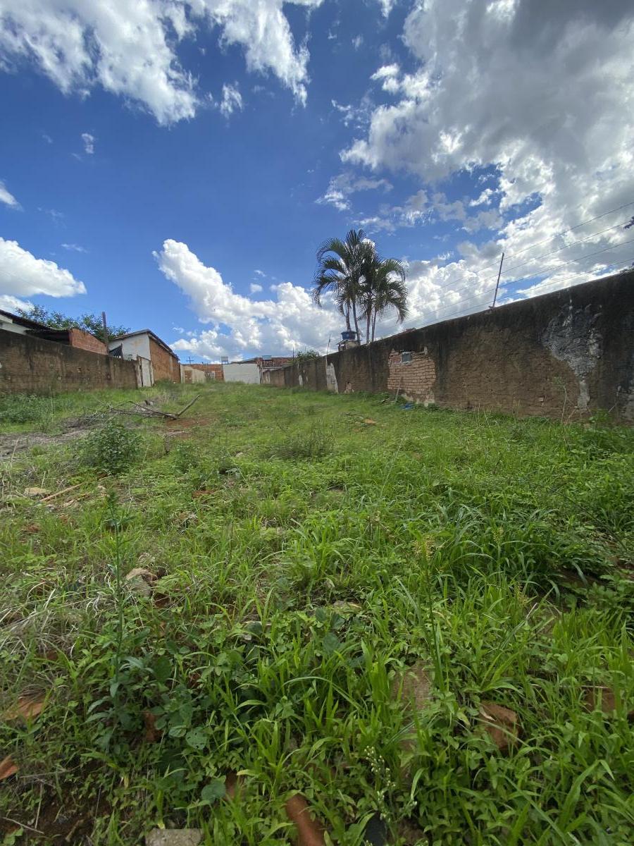 Terreno à venda - Vila Aparecida,Franca